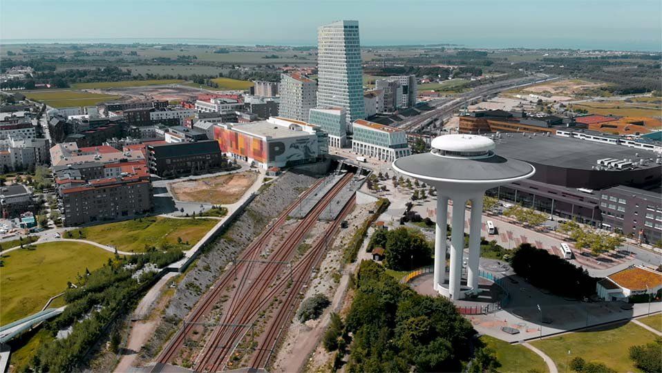 Drönarbild av Hyllie vattentorn i Malmö, Keep It Visual
