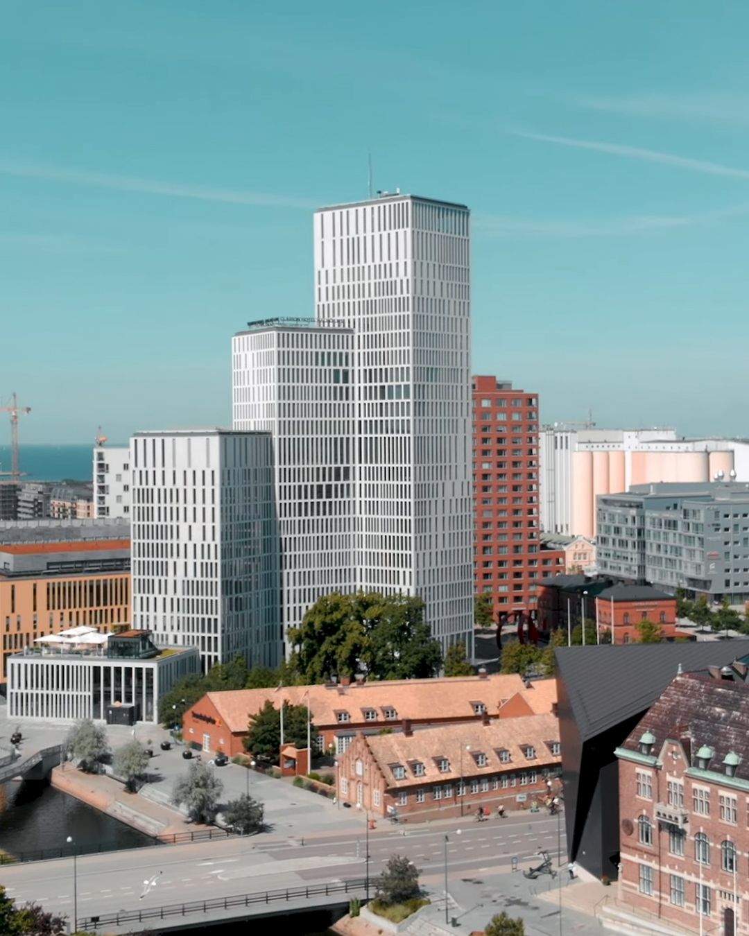 Drönarbild av Malmö Live, Keep It Visual