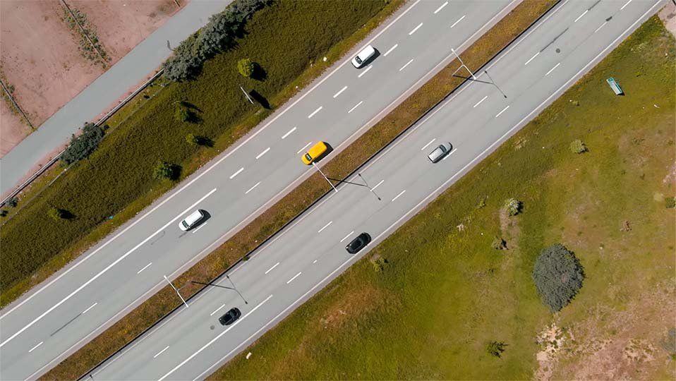 Drönarbild av motorväg i Malmö, Keep It Visual