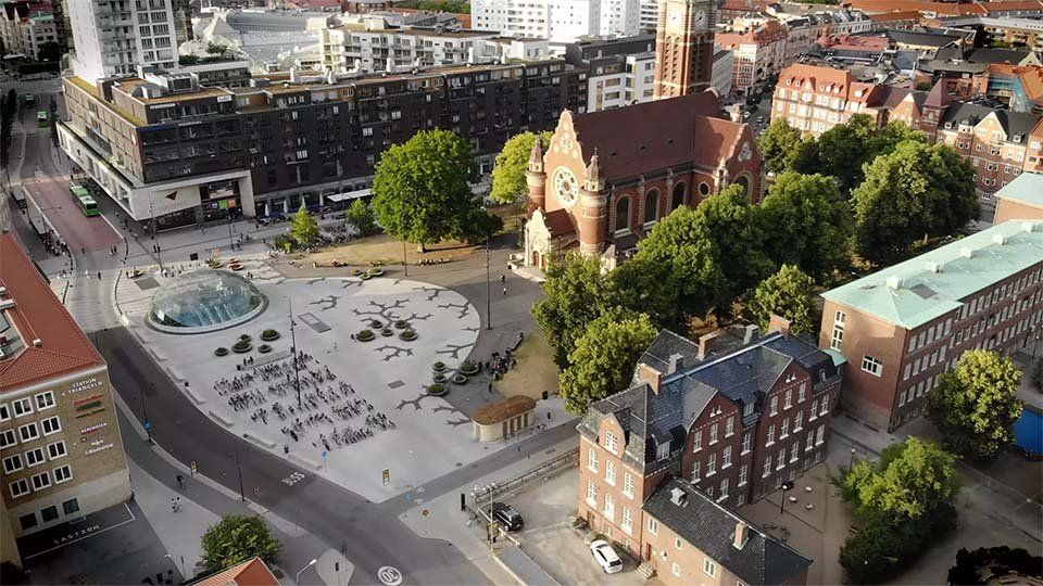 Drönarbild av Triangelns kyrka i Malmö, Keep It Visual