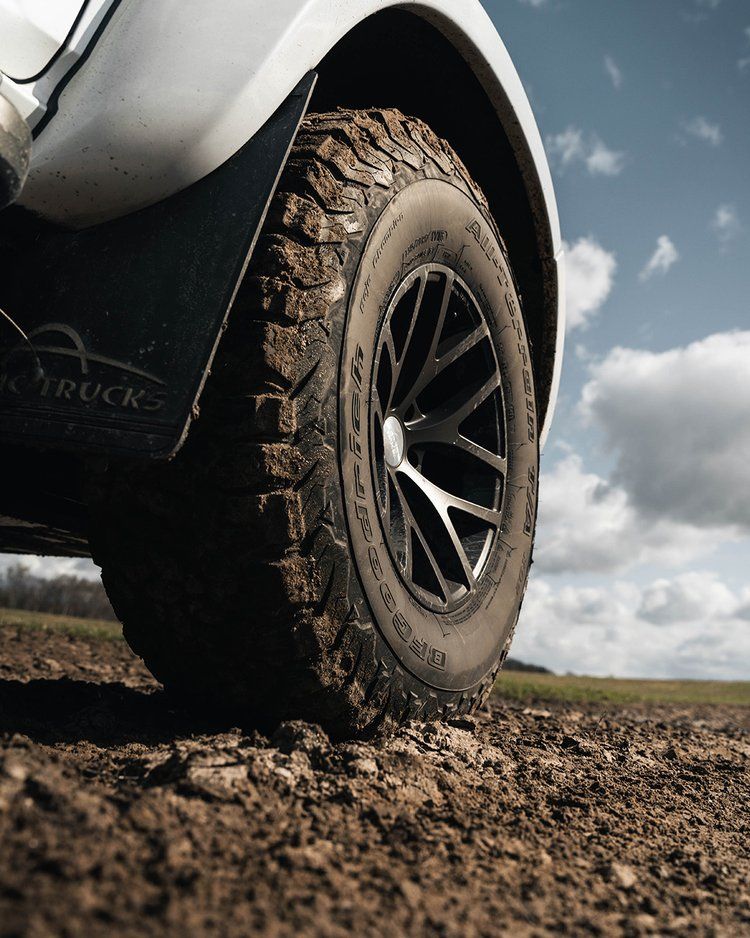 Produktfoto av Isuzu AT35 däck och underrede, Keep It Visual